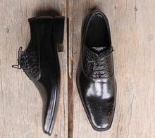 Load image into Gallery viewer, Men&#39;s Handmade Black Alligator Leather Brogue Shoes - theleathersouq
