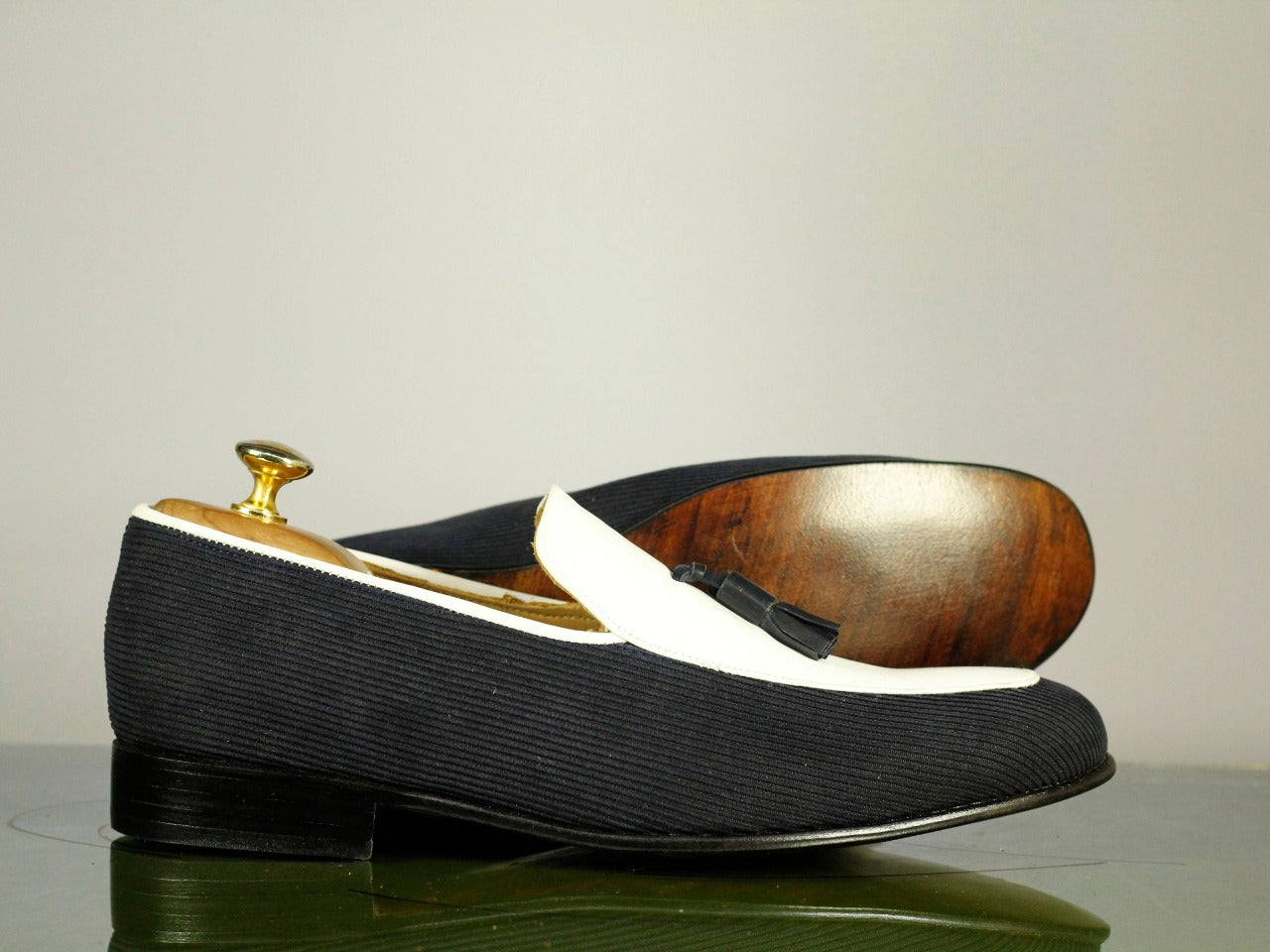 Handmade Men's Black White Tassel Loafer Shoes, Men Leather Corduroy Designer Dress Shoes - theleathersouq