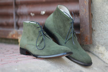 Load image into Gallery viewer, Awesome Handmade Men&#39;s Green Suede Lace Up Chuka Boots, Men Fashion Ankle Boots