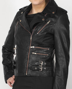 Stylish Women's Black Zipper Leather Jacket, Women's Black Leather Fashion jacket - theleathersouq
